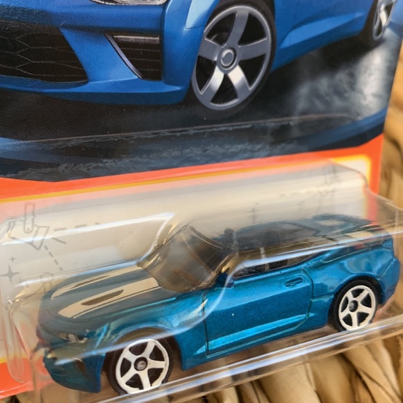 2016 Chevy Camaro Convertible Matchbox Car Chevrolet MB31 2024 New - Picture 5 of 7